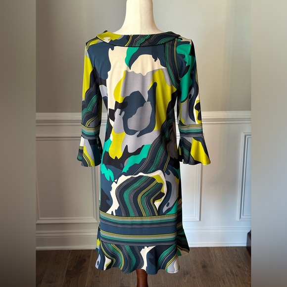 BCBGMAXAZRIA Abstract Print Dress size Medium - Picture 3 of 11